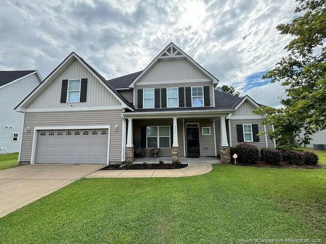 5633 KIRKSTALL DR, HOPE MILLS, NC 28348, photo 1 of 33