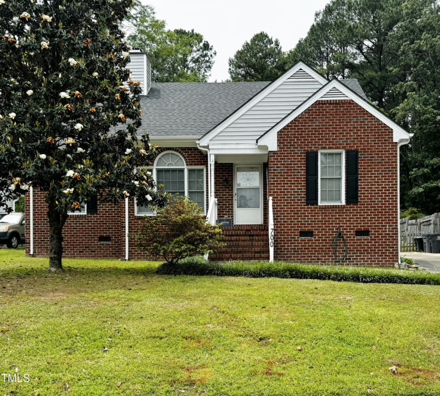 700 PINE KNOLL DR, ROCKY MOUNT, NC 27804, photo 1 of 34