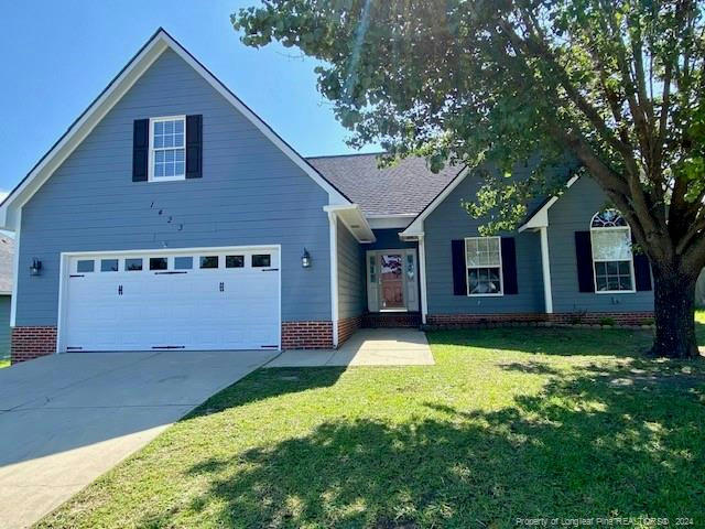 1423 ACACIA DR, FAYETTEVILLE, NC 28314, photo 1 of 41